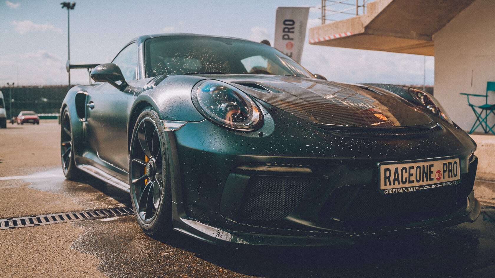 Porsche 911 GT3 RS Weissach