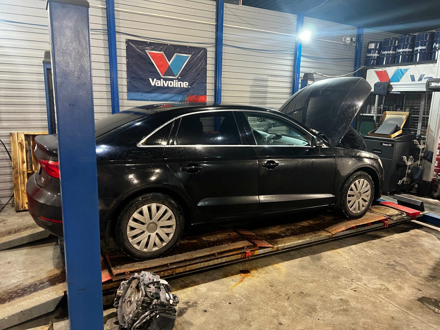 Замена масла в DSG Audi A3 DQ250