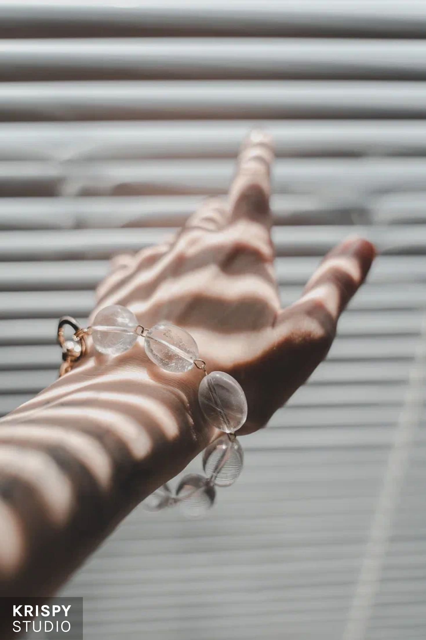 Фотосессия нежных женских украшений для брендаOCEAN STAR