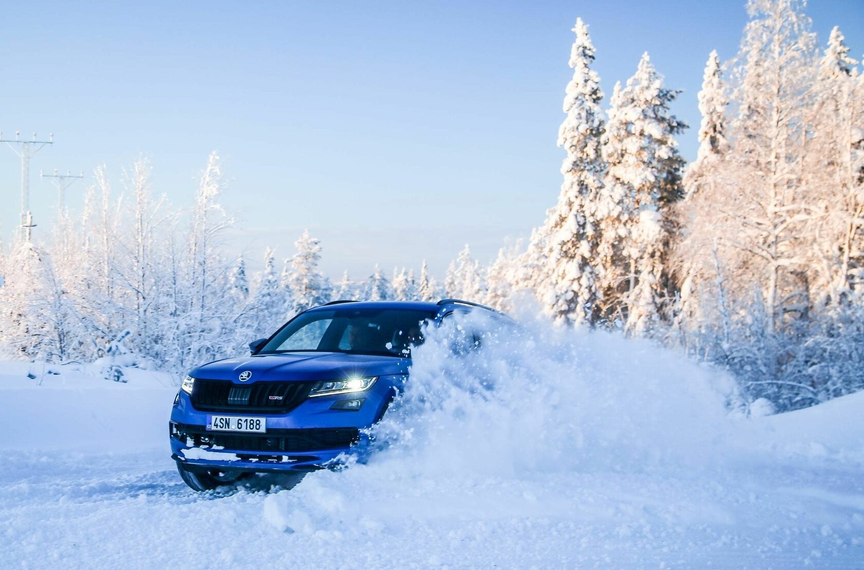 Подготовка автомобиля к зиме: Основные советы и рекомендации по безопасной езде.