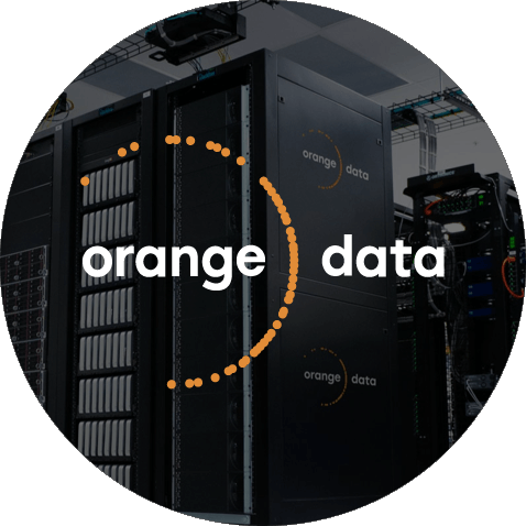 Логотип и интерьер ЦОД сервиса облачных касс Orange Data