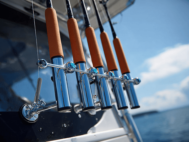 установка держателей стаканов для удочек