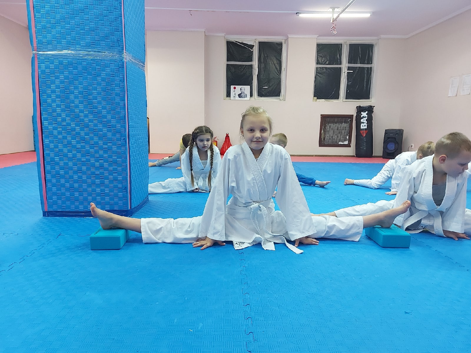 Спортивный клуб сургут. Спортивные клубы Сургут.