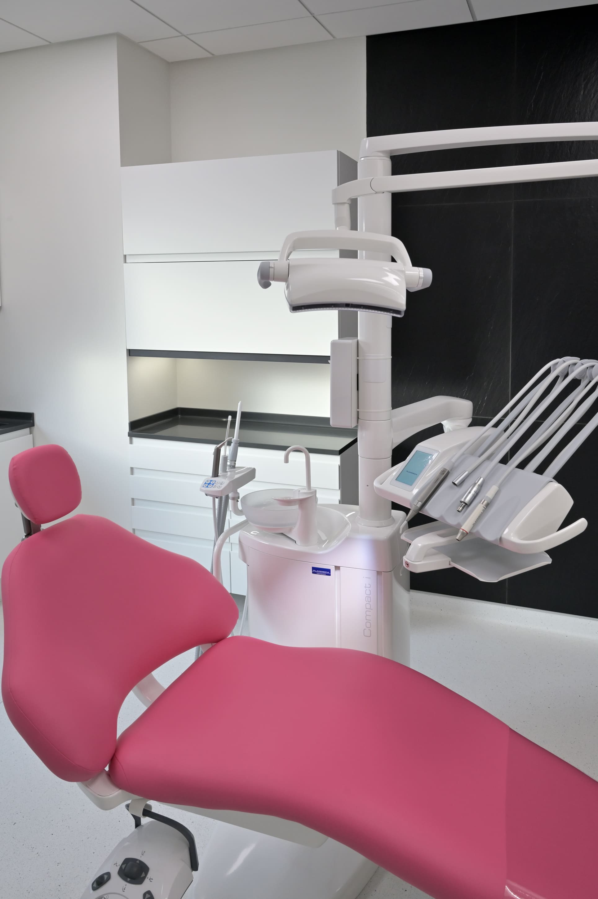 диагностика заболеваний зубов во время беременности в клинике Пробел