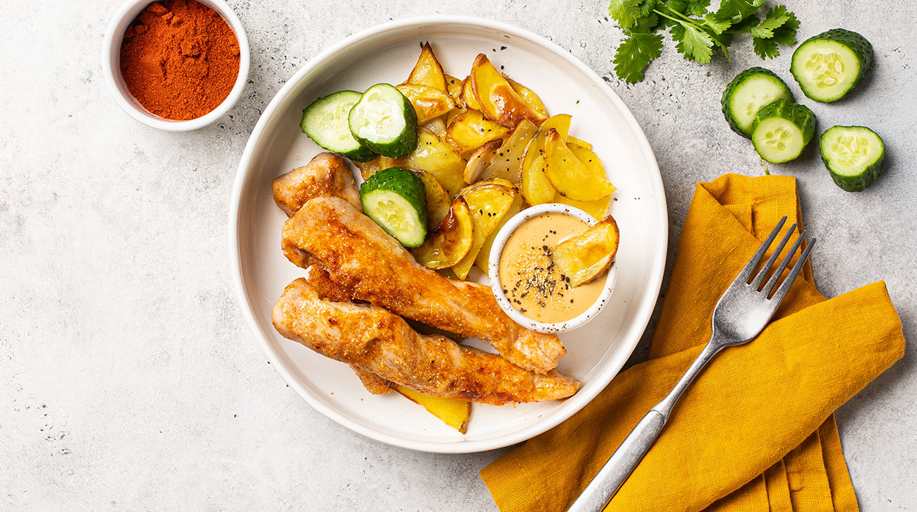 Курица с соусом цезарь и картофельными дольками – рецепт приготовления с фото | Elementaree