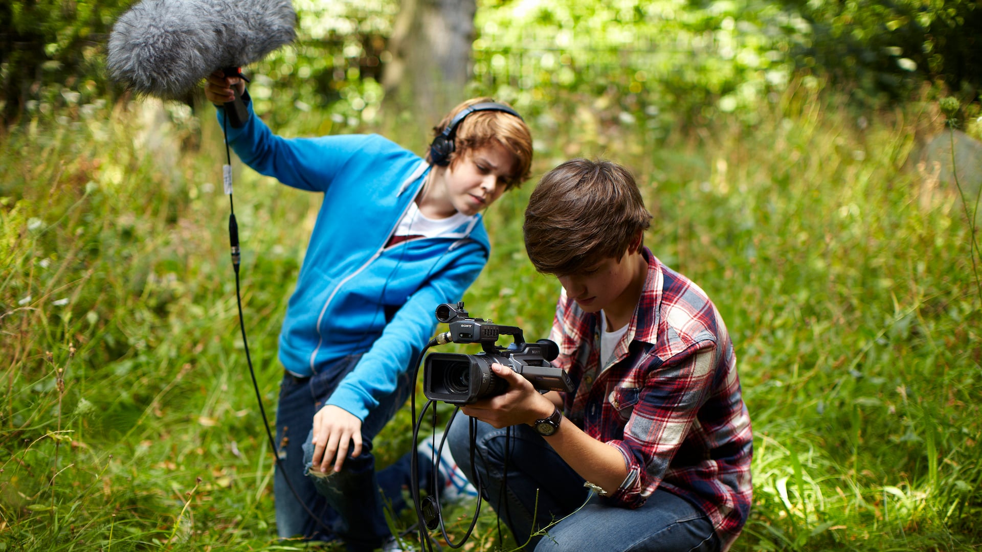 Make better. Make the world my own. Make the world a better place. Cospaces картинка. Make the world my own.