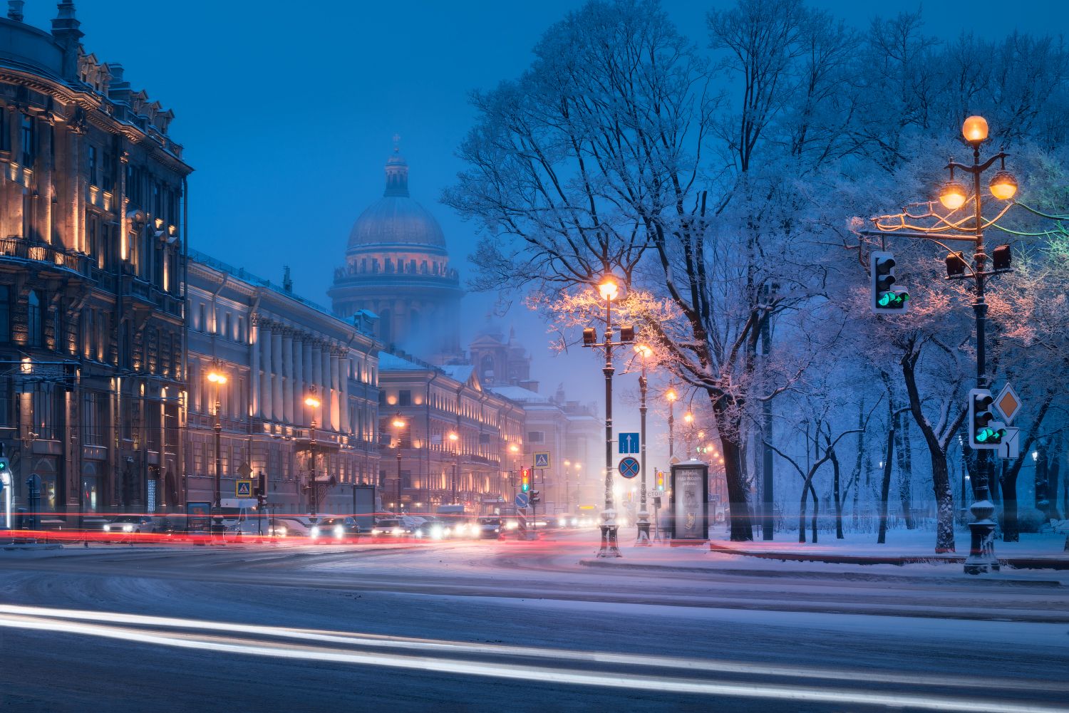 Атмосферное санкт петербург. Вечерний зимний Санкт-Петербург. Зимний вечер в Питере. Петербург зима вечер. Петербург вечером.