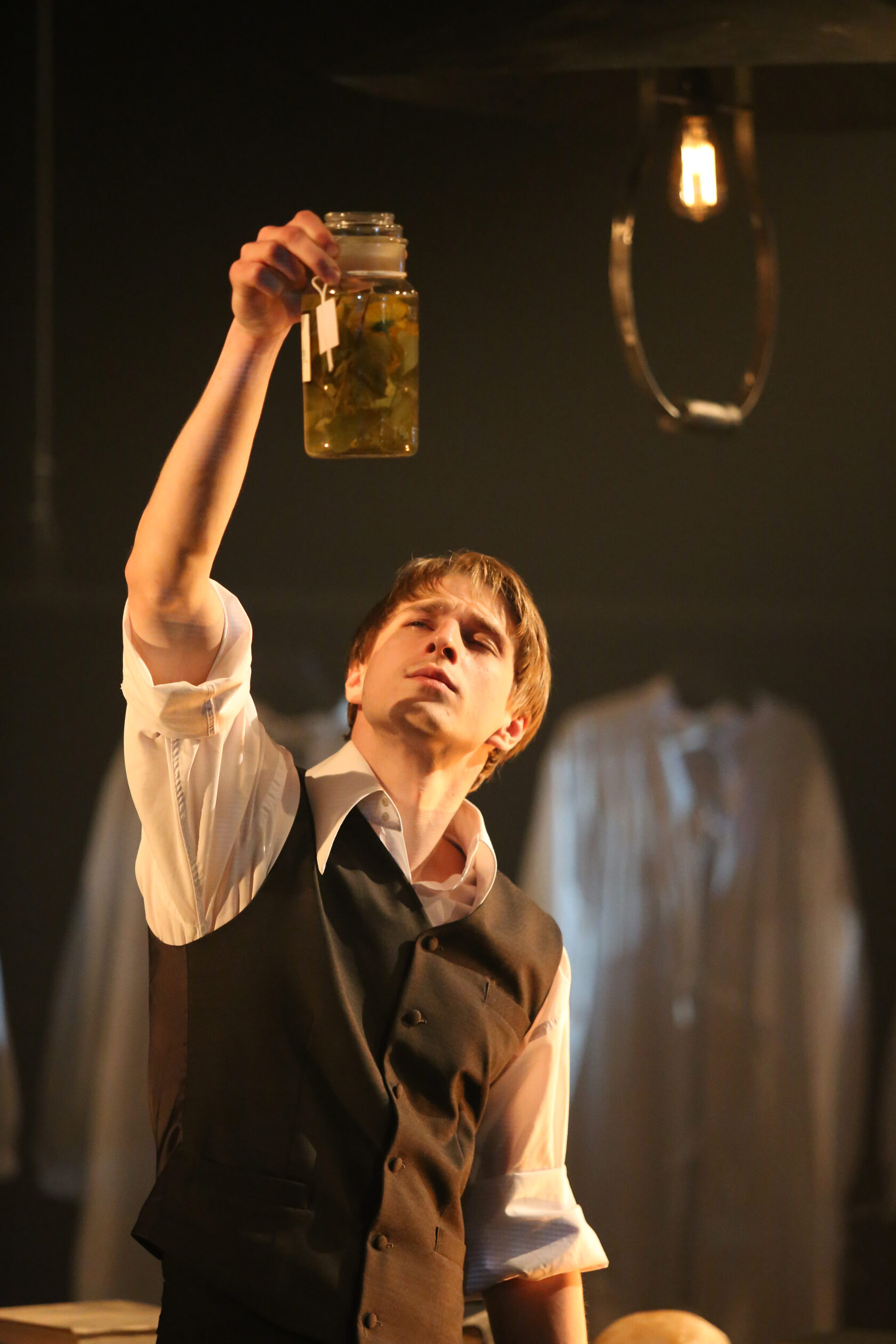 Записки юного доктора спектакль спб. Записки юного доктора спектакль спб. Записки юного врача спектакль моноспектакль. Записки юного врача санкт-петербург театр. Записки юного врача спектакль.