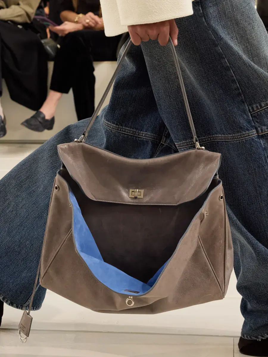 Balenciaga SS27 Сумки 21