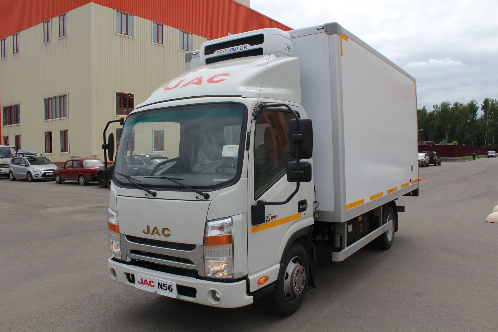 Промтоварный фургон JAC N 75