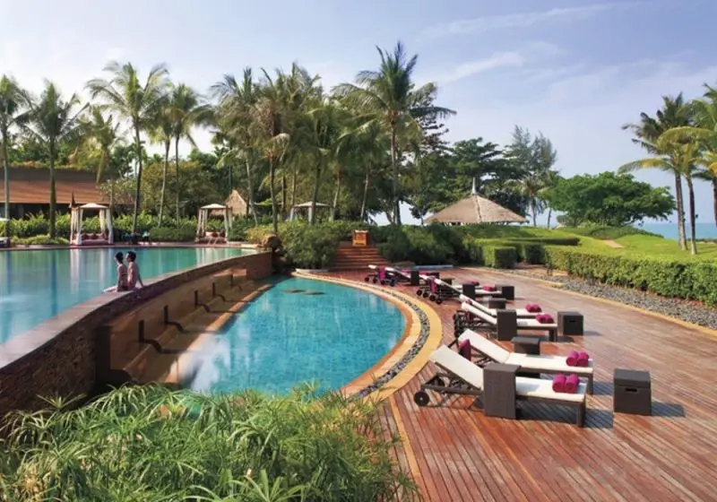 Phulay Bay a Ritz-Carlton Reserve на пляже Tub Kaek в Краби