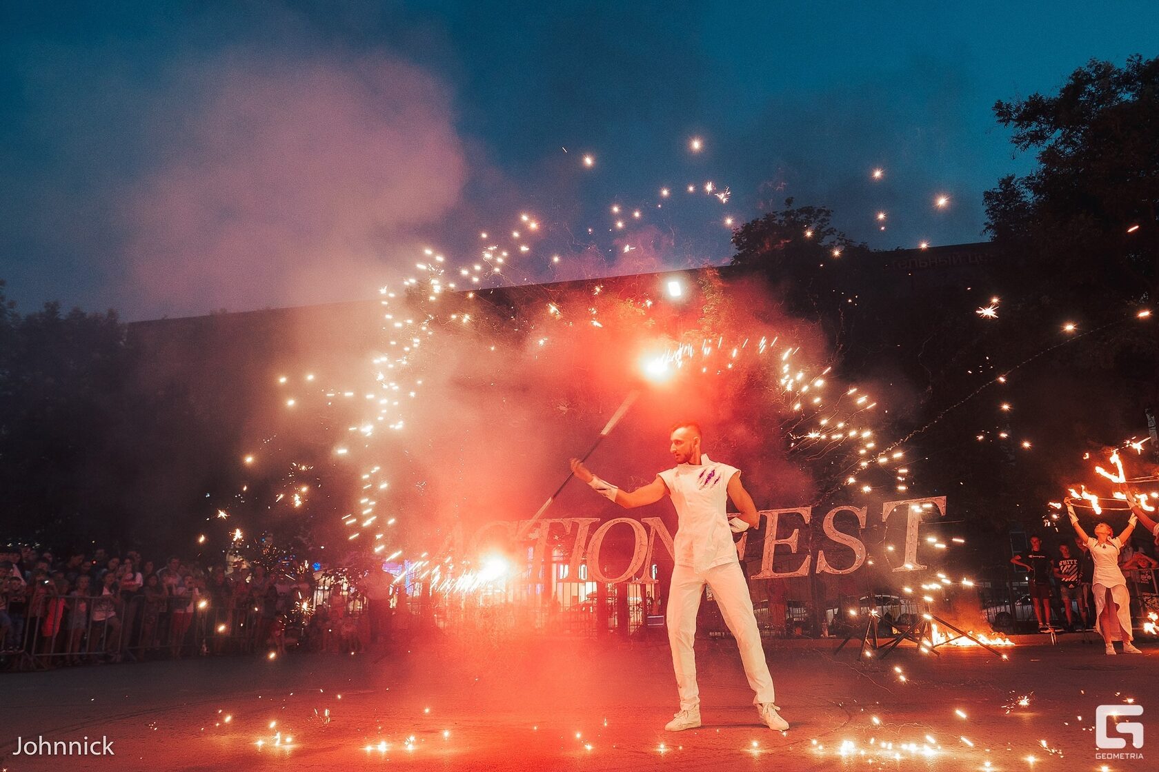 Пиротехника таганрог. Пиротехника таганрог. Фейерверк над таганрогом. Салют таганрог. Салют таганрог.