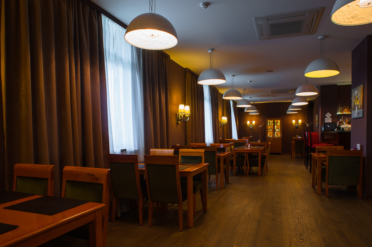 Ресторан в отеле Forest в Малоярославце