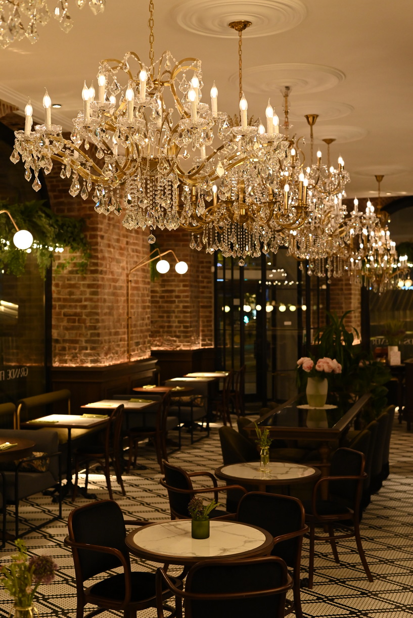 Grande friends forever остоженка. Grande ресторан москва остоженка. Grand friends forever ресторан. Grande friends forever ресторан. Grande friends forever ул.