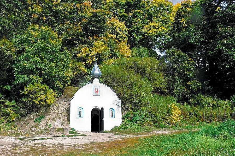 Наровчат монастырь. Наровчатский пещерный монастырь. Троице-сканов монастырь пещеры.