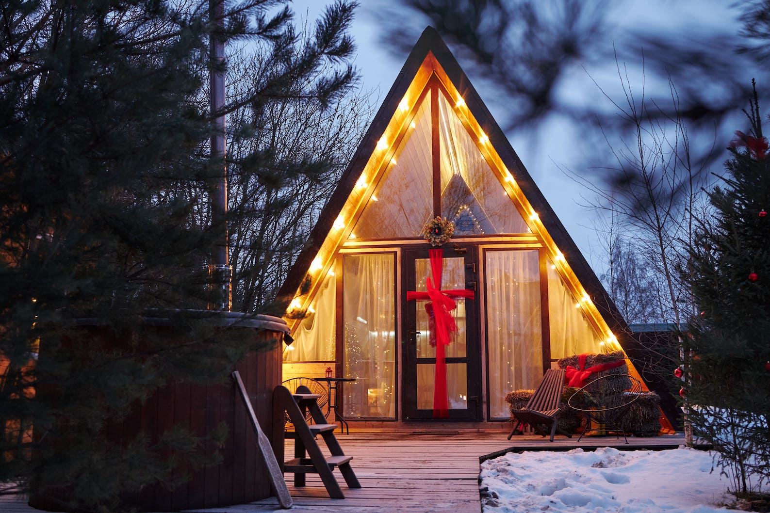 подарочный сертификат на отдых в A-frame домике — забота о близких