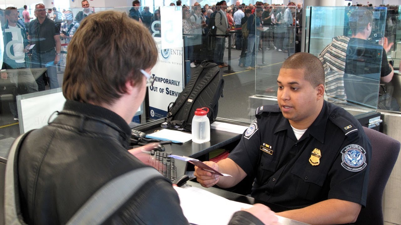 Паспортный контроль США