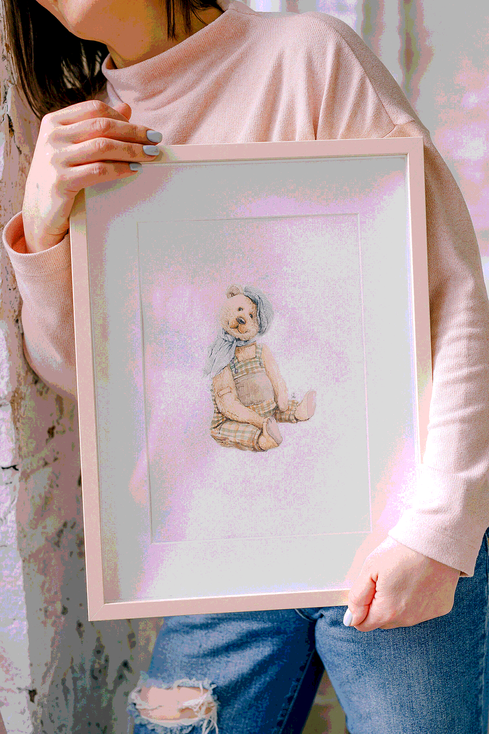 Привет! Меня зовут Лариса Гаврикова и я создаю авторские игрушки ручной работы в стиле мишек Тедди, а еще учу этому всех желающих на своих онлайн курсах и очных мастер-классах.