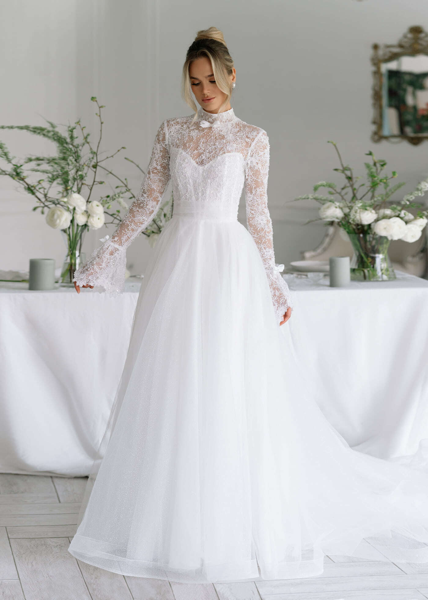 Кружевное свадебное платье А-силуэта INGI в свадебном салоне PRIMA BRIDAL в Москве