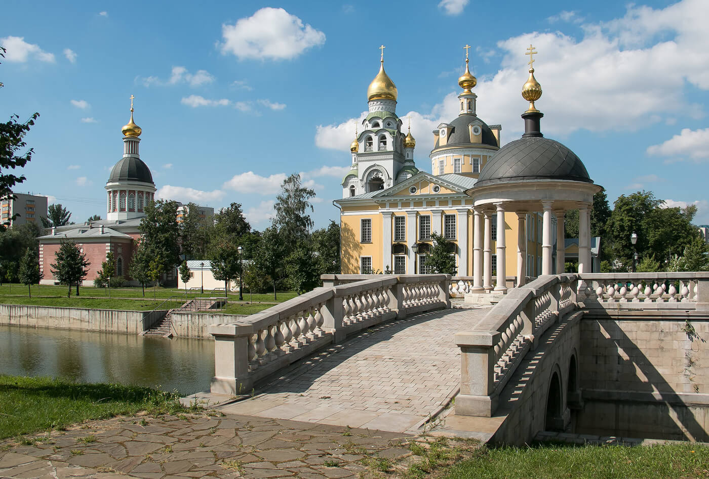 экскурсия по интерьерам покровской старообрядческой церкви