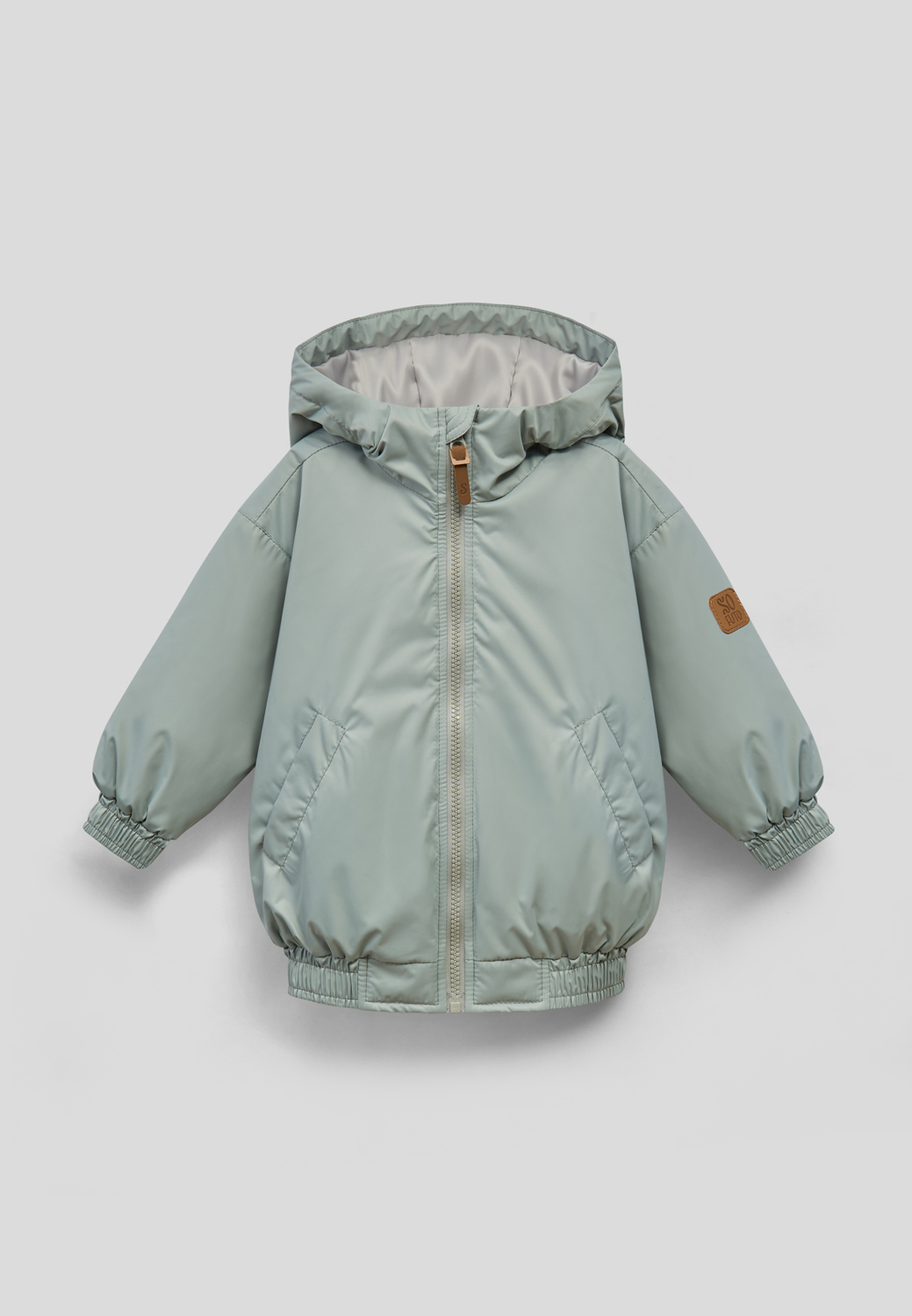 фирменная куртка детская светло зеленого цвета