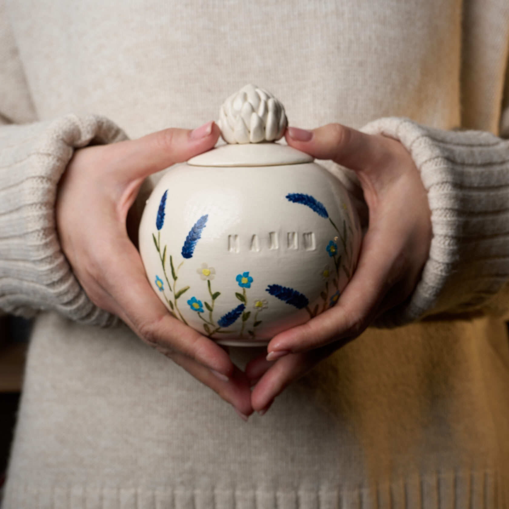 урна для праха собаки персонализированная с именем