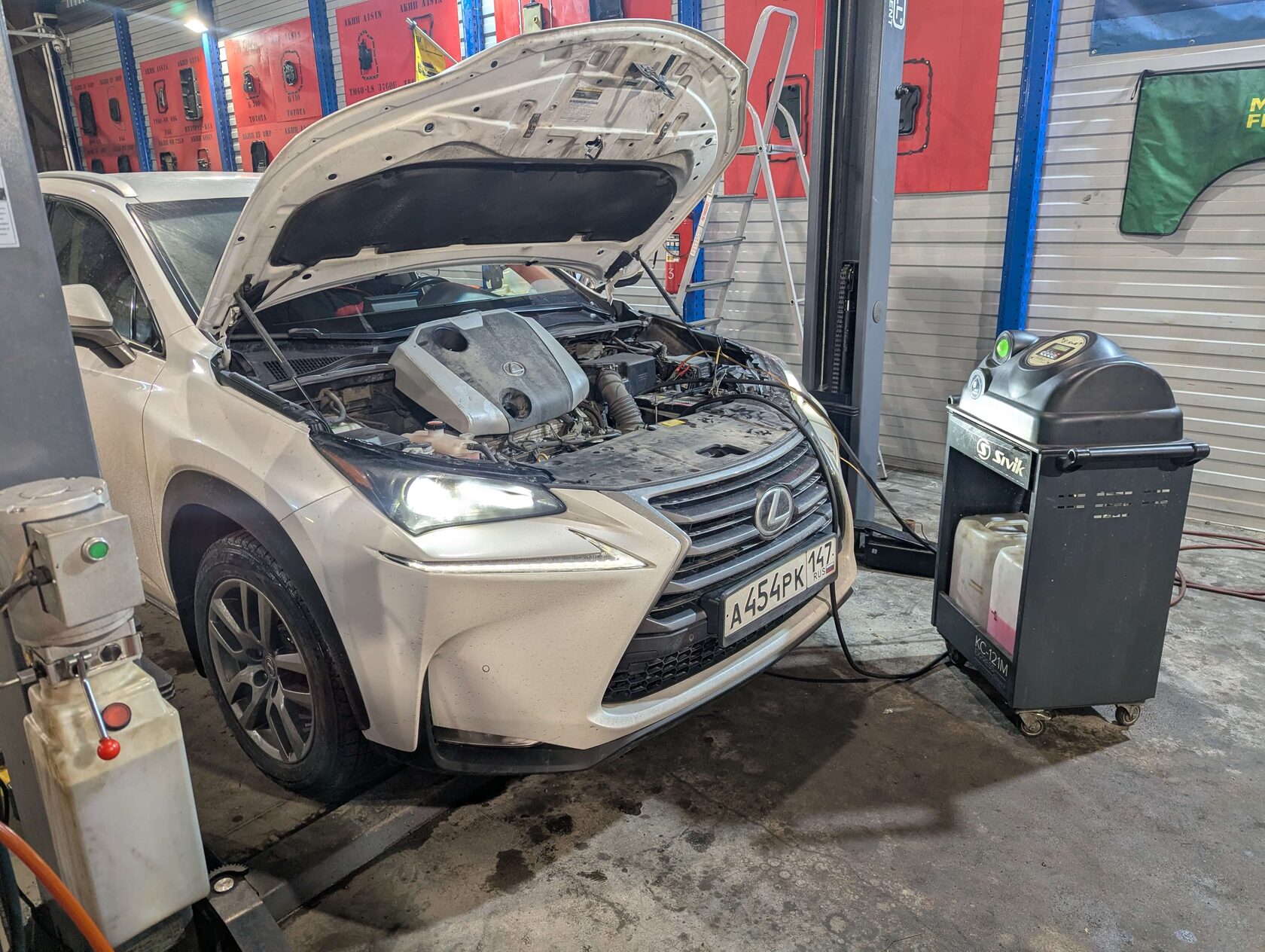 Процесс аппаратной замены охлаждающей жидкости Lexus