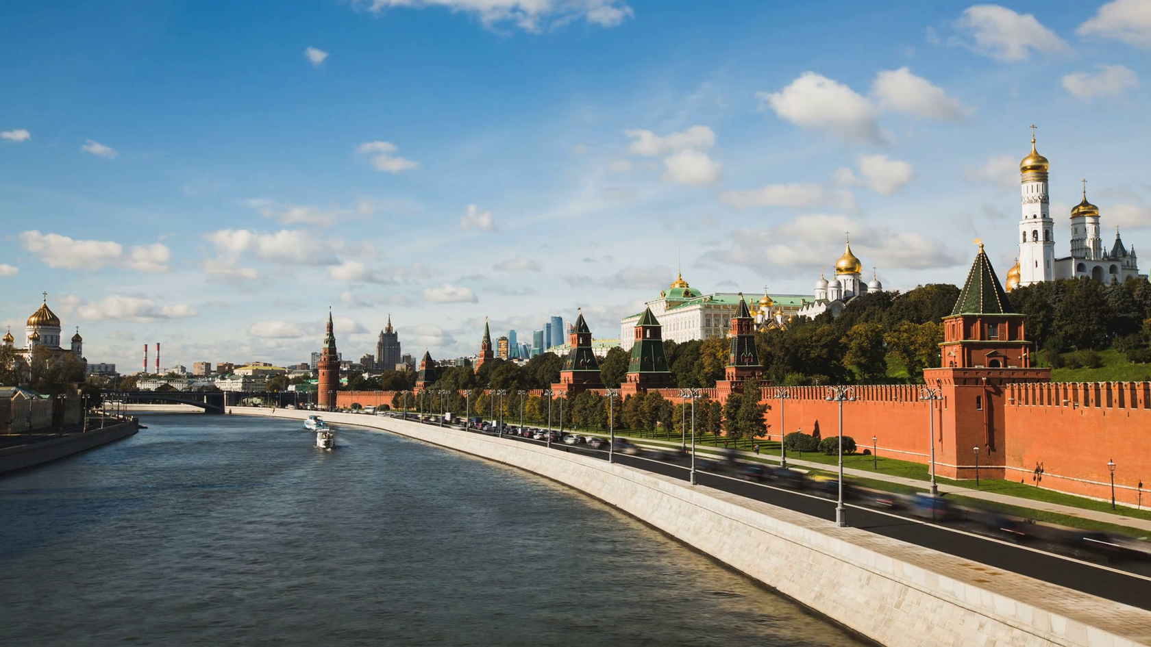 Полдень москва. Kremlin and historical Center Казань.