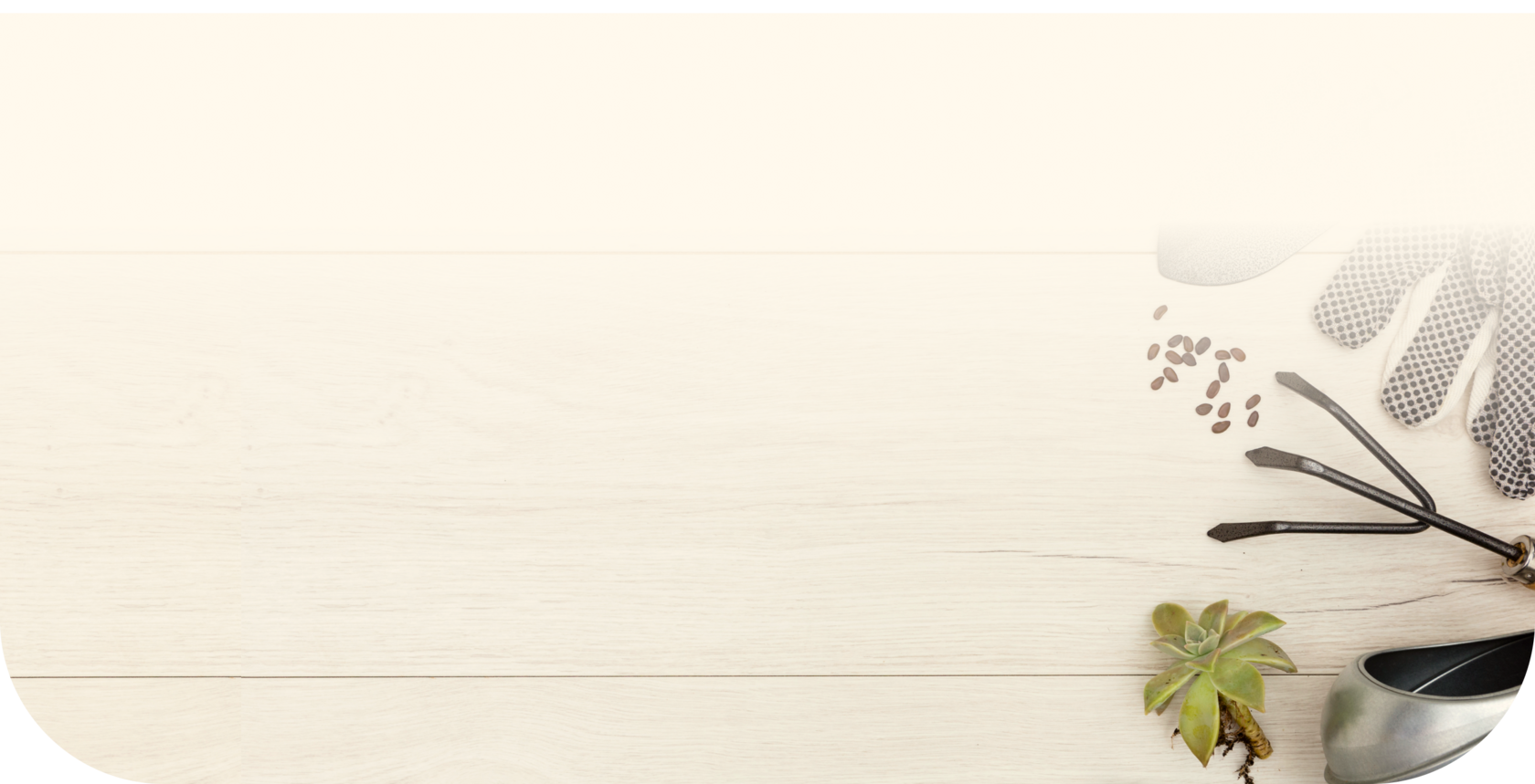 На этом изображении вы видите элементы для кофе, включая кофейные зерна, металлический фильтр для френч-пресса и стеклянный чайник или кофейник. На заднем плане видны деревянные поверхности, что добавляет уют и теплоту композиции