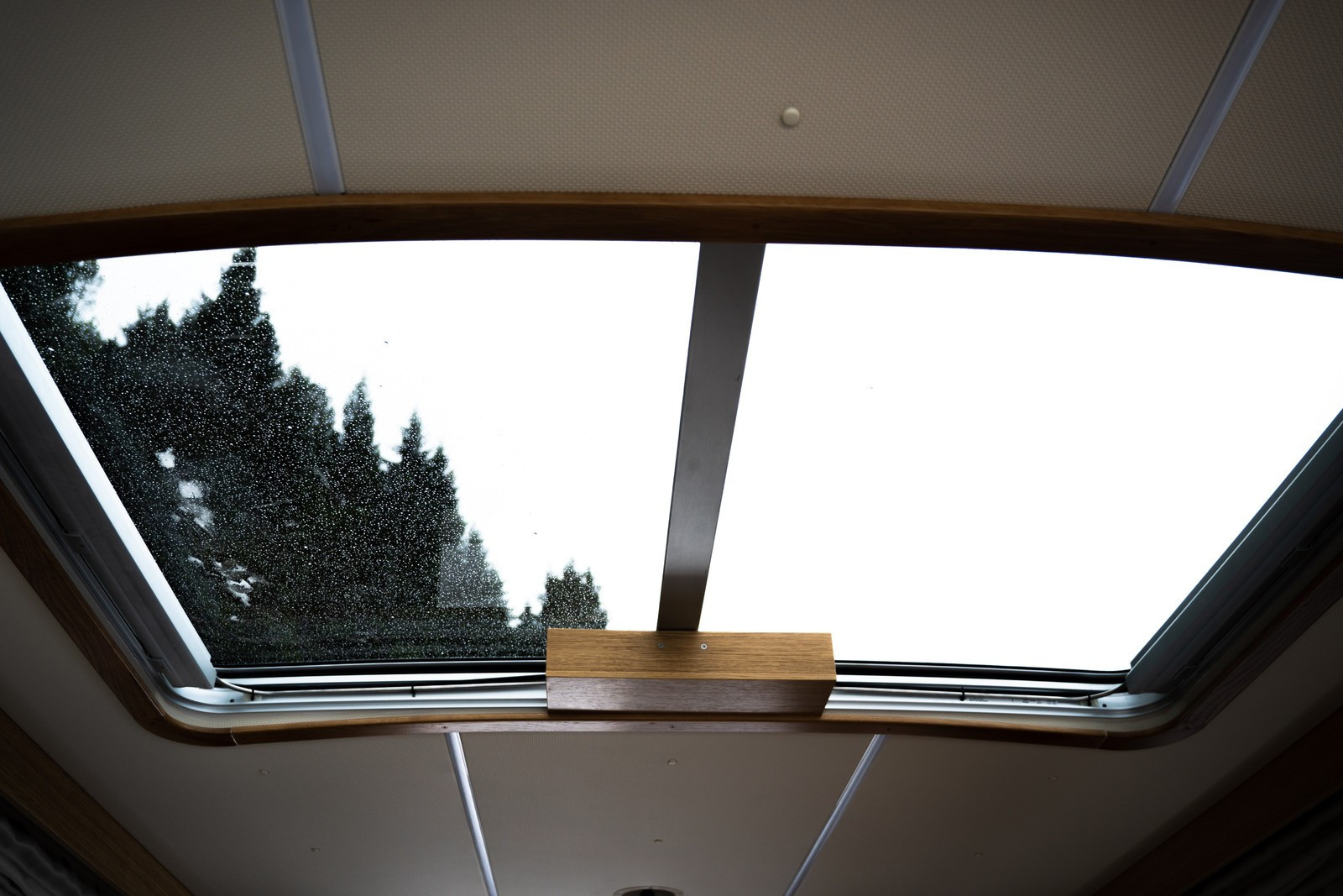 Nord Star 33+ вид сверху на рубку и палубу