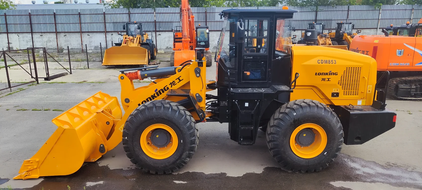 Фронтальный погрузчик LONKING CDM 853G
