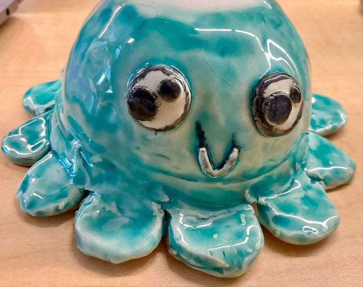 Глиняная фигурка