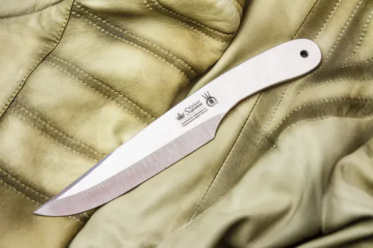 Kizlyar Supreme Osetr knife studio view