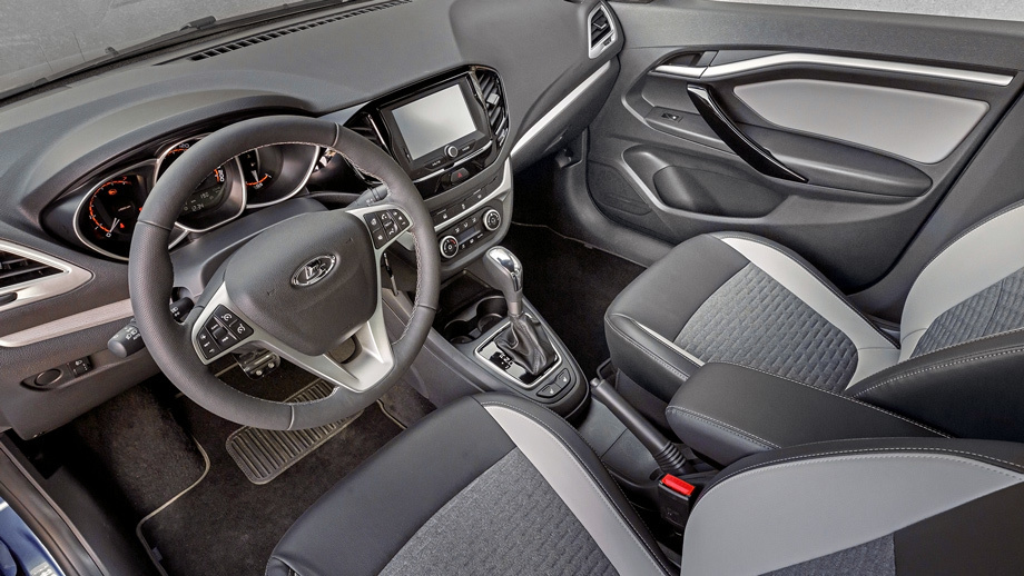 Салон интерьер Весты 1.8 вариатор