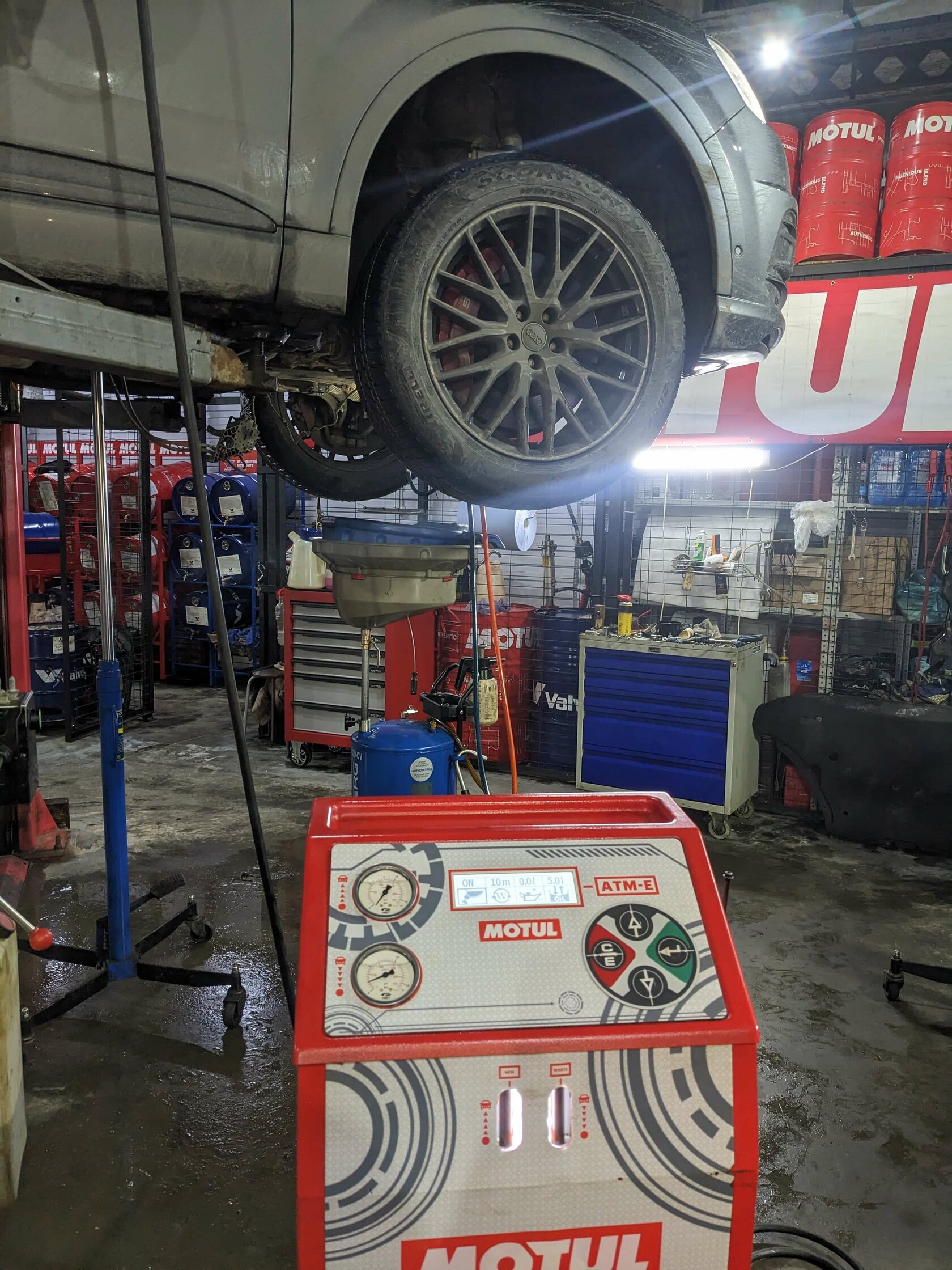 Установка Motul Evo подключение к Audi SQ7