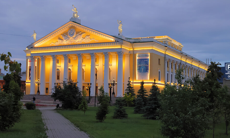 Путеводитель по Челябинску | Театр оперы и балета