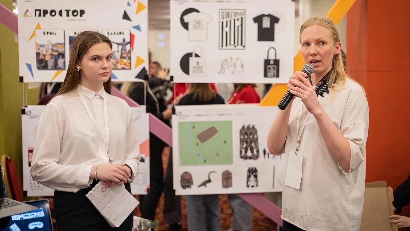 Член лидерской группы ПМЦ Дарья Капранова приняла участие в форум «Дизайн и  реклама в пространстве времени. Новый культурный код для нового времени»,  который состоялся в Москве с 25 по 27 октября