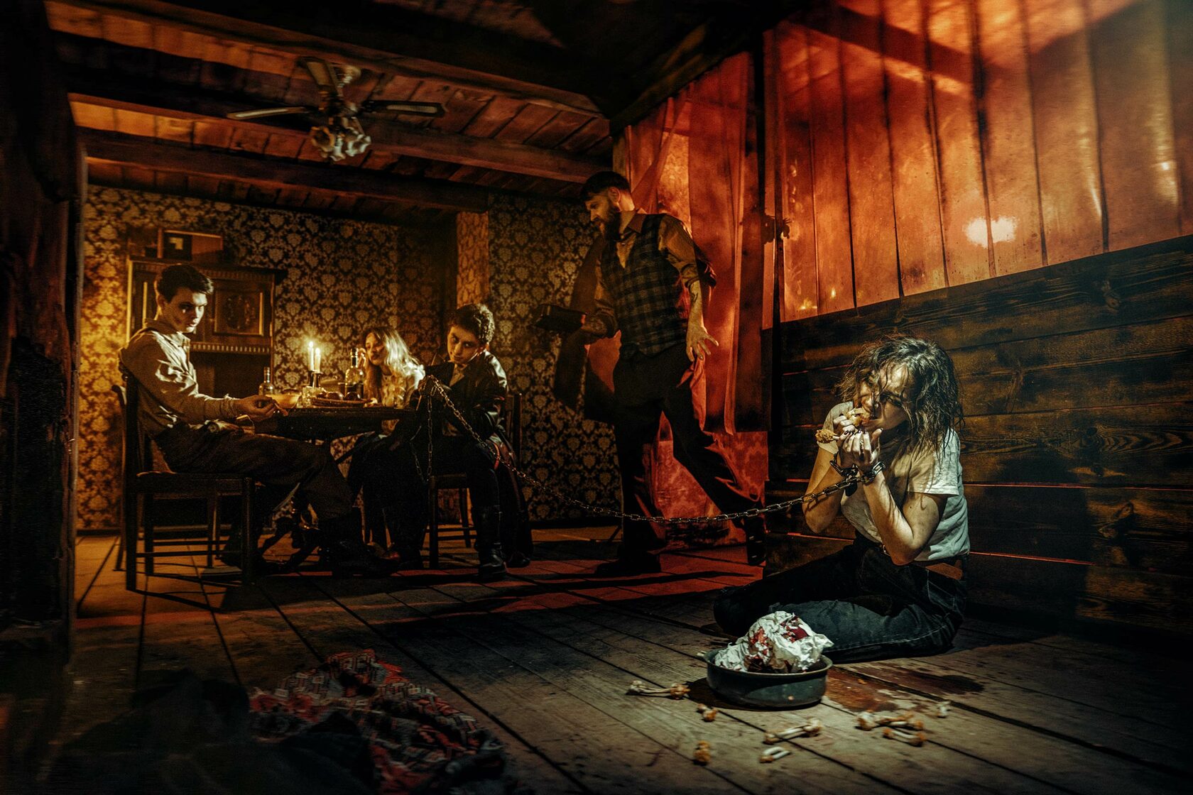 Квест комната. Квесты в x empire. Тайна заброшенного поместья квест спб. Часовые ночи квест москва. Прятки в алькатрасе квест.