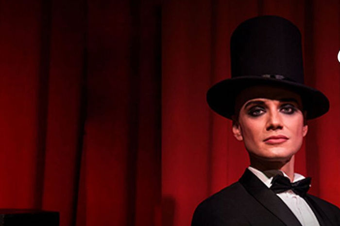 Майский концерт. Вертинский спектакль пермь. Театр выступление. Люди в театре. Спектакль вертинский театр театр пермь.