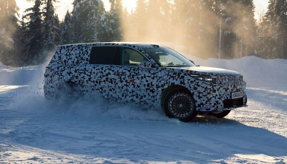 Шестиместный флагман WEY V9X активно готовят к русской зиме