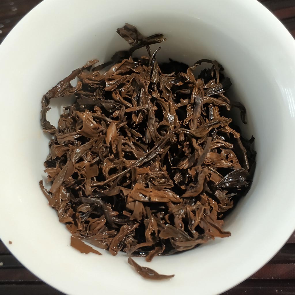 Wet Lapsang Souchong Tea Leaves