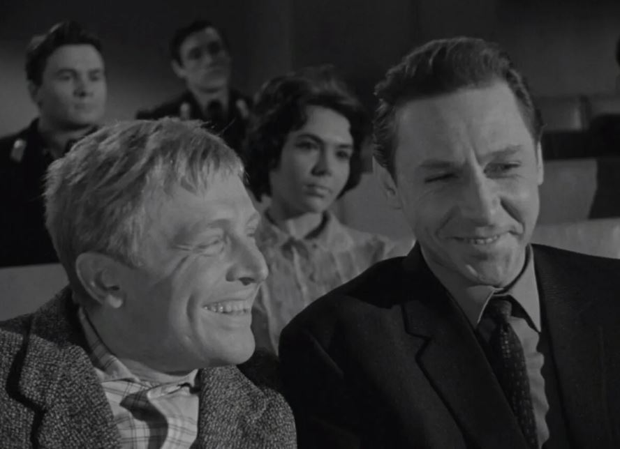 Кадр из этого хорошего фильма