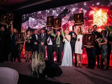 Заказать церемонию награждения для финансового учреждения