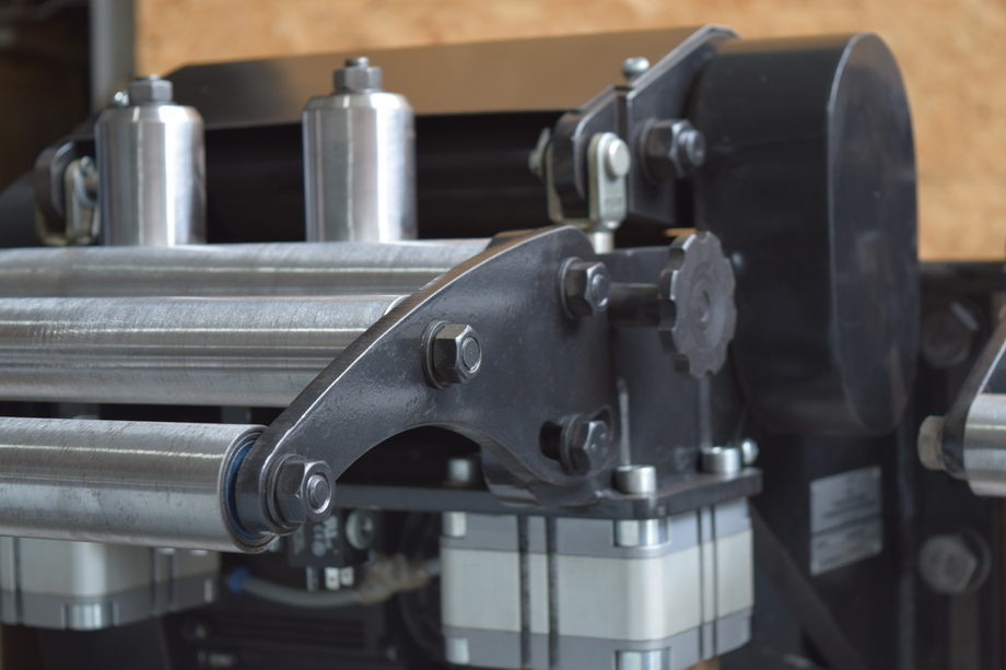 валковая подача с сервоприводом