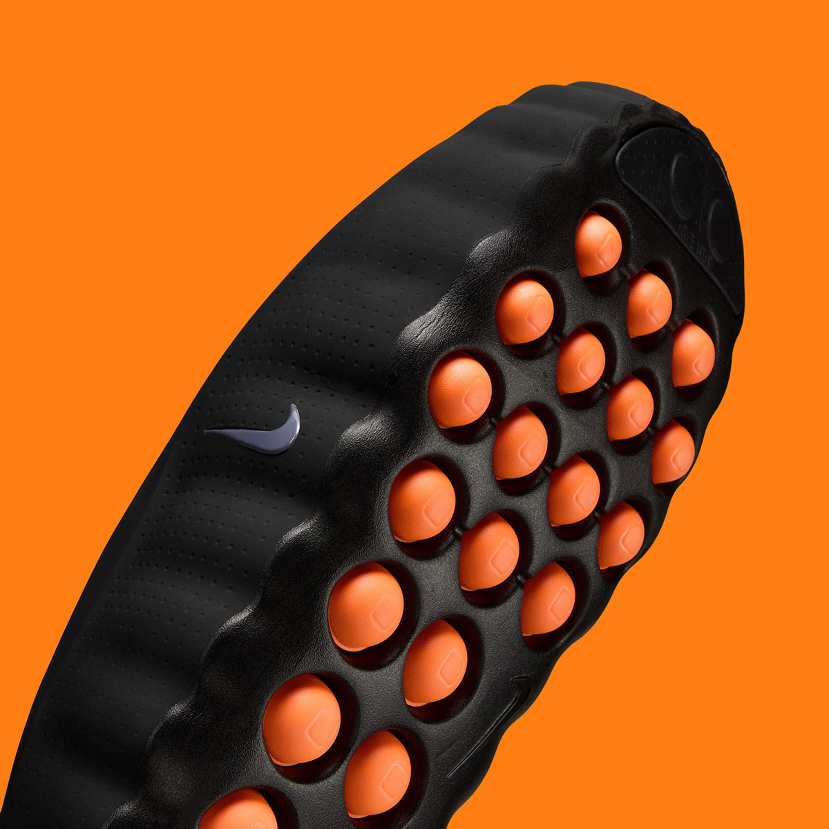 Nike Mind 001 