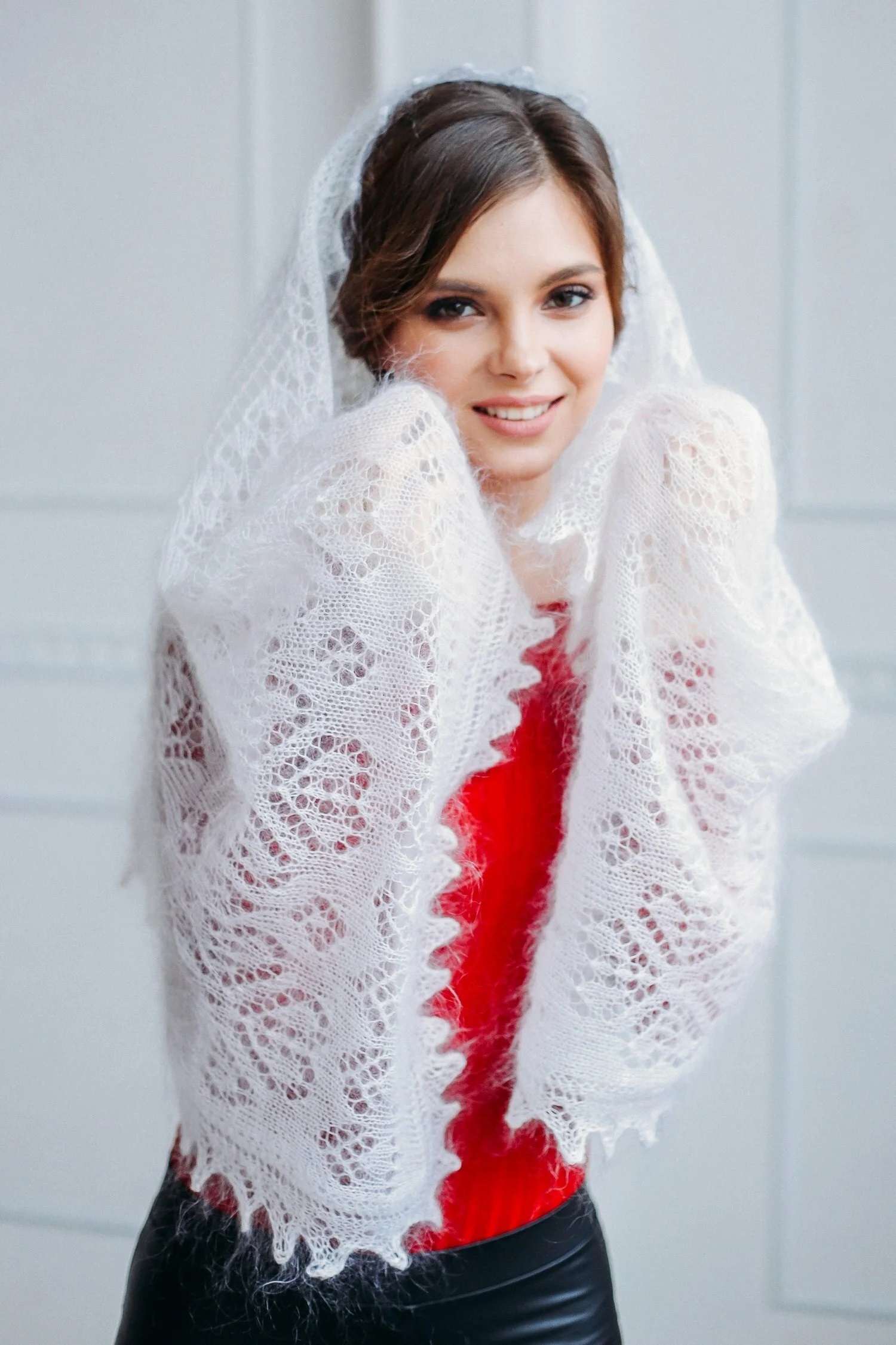 Палантин пуховый «Пушистый белый»