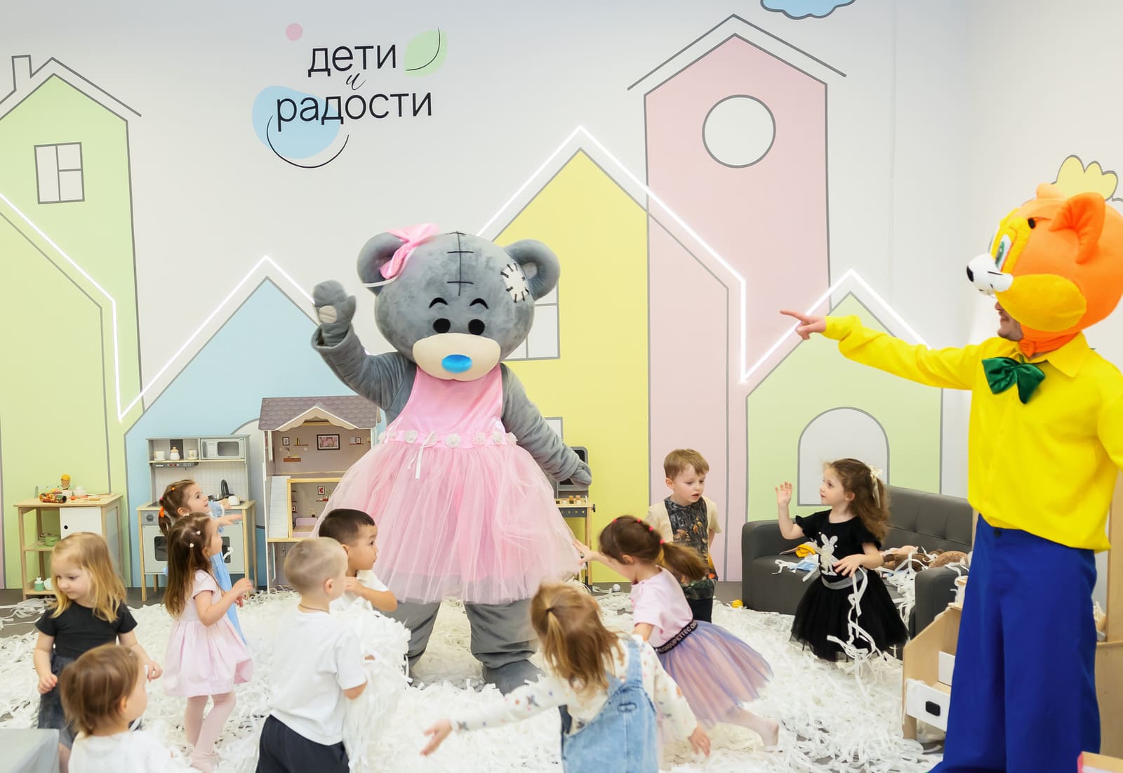 Детский день рождения в клубе ДЕТИ и РАДОСТИ