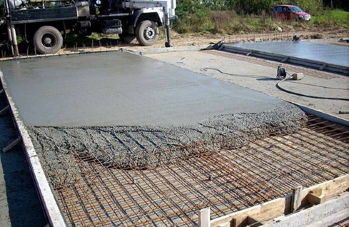 Как заливать дорожки бетоном на даче?