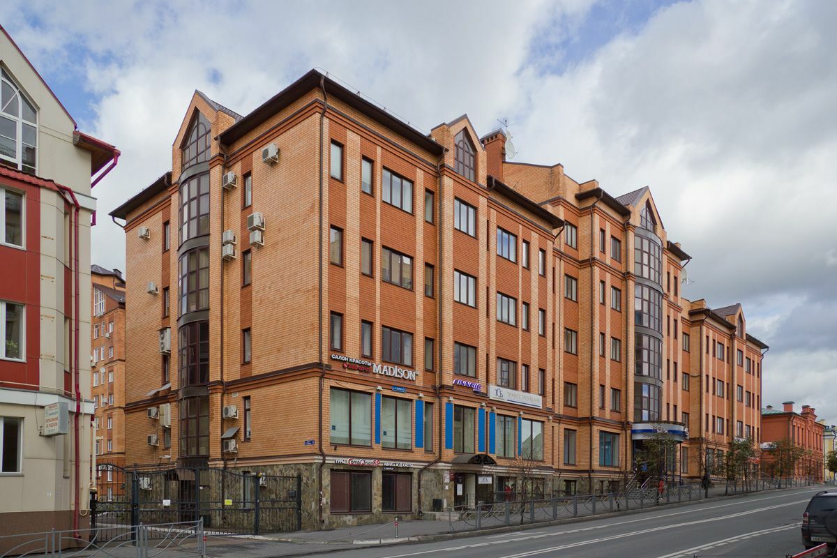 Любучаны ул парковая. Проспект маркса 5. Маркса 5 новосибирск. Проспект маркса 5. Маркса 5 омск сибирская корона.