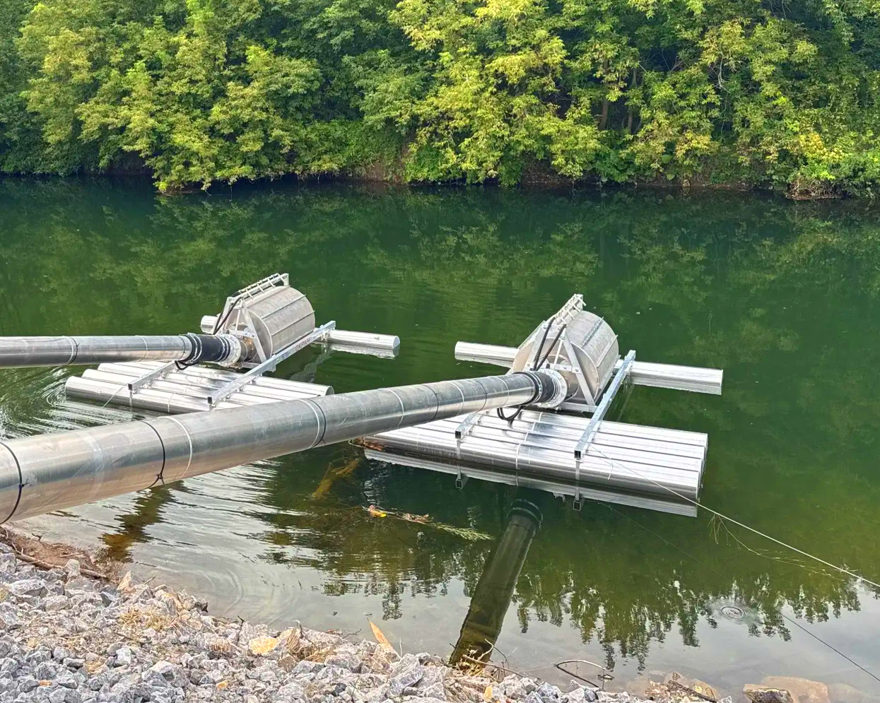 Поверхностный самоочищающийся фильтр для забора воды из открытого водоёма